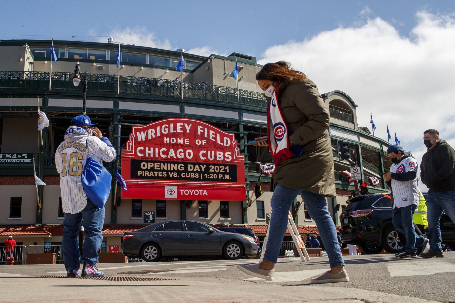 SPORTS-FOR-CHICAGO-CUBS-FANS-WHO-1-TB.jpg